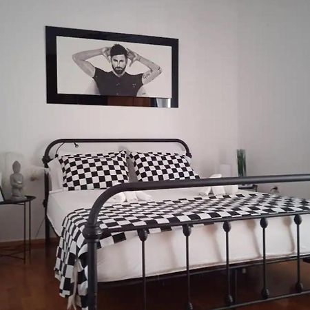 Nicko'S Room Pireus Zewnętrze zdjęcie