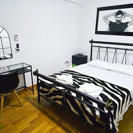 Nicko'S Room Pireus Zewnętrze zdjęcie