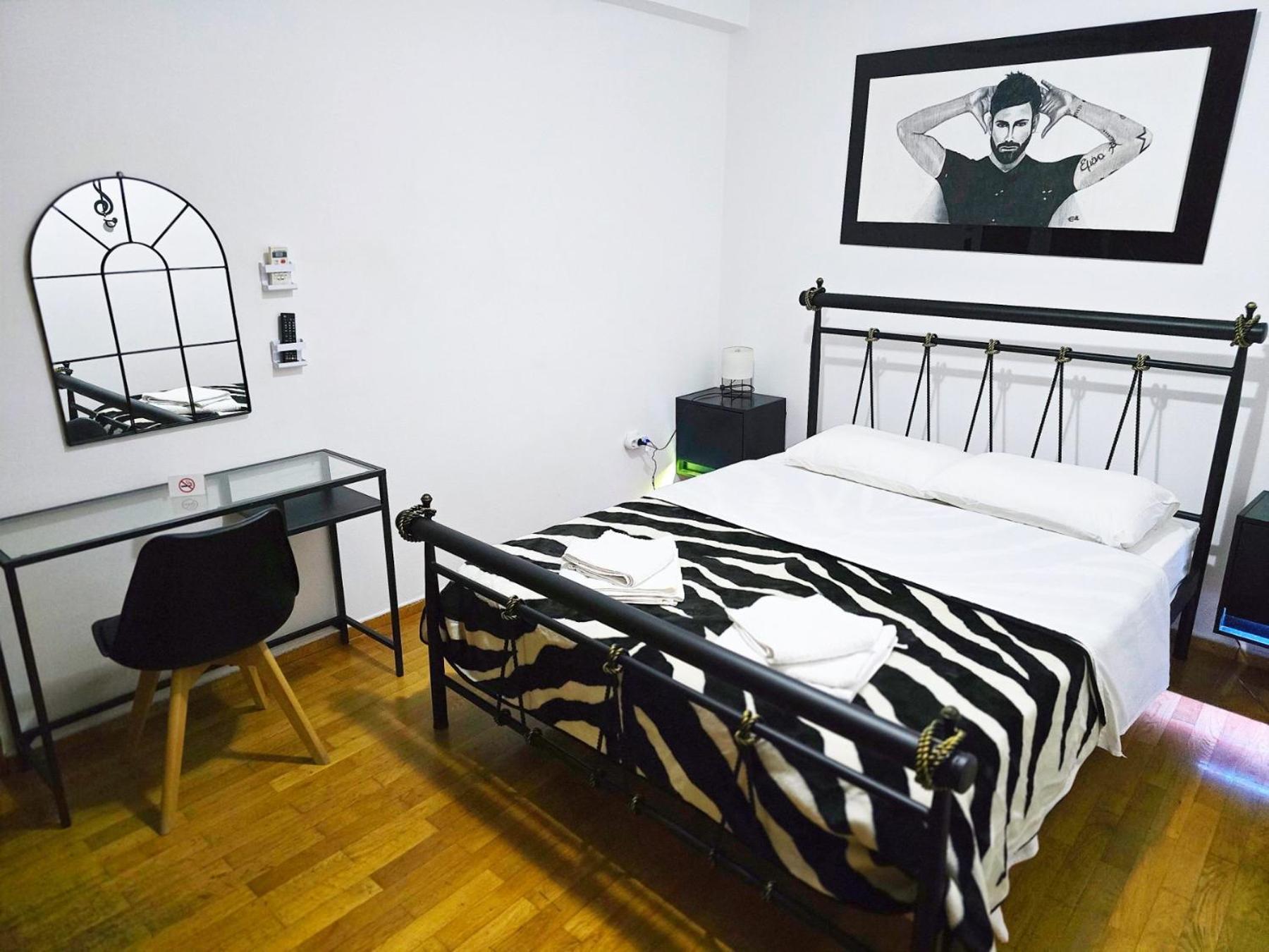 Nicko'S Room Pireus Zewnętrze zdjęcie